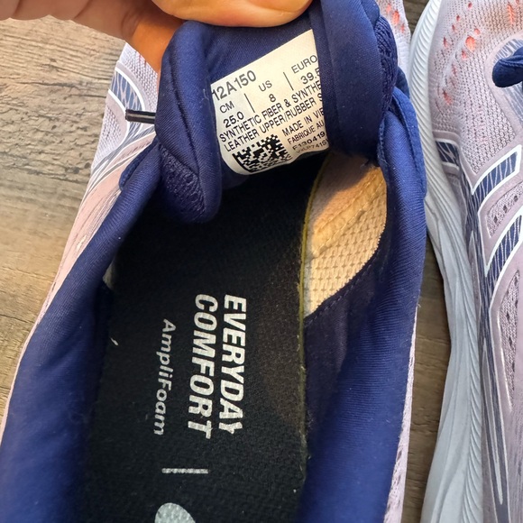 ASICS Women's Everyday Comfort Amplifoam - Size 8 - Picture 4 of 4